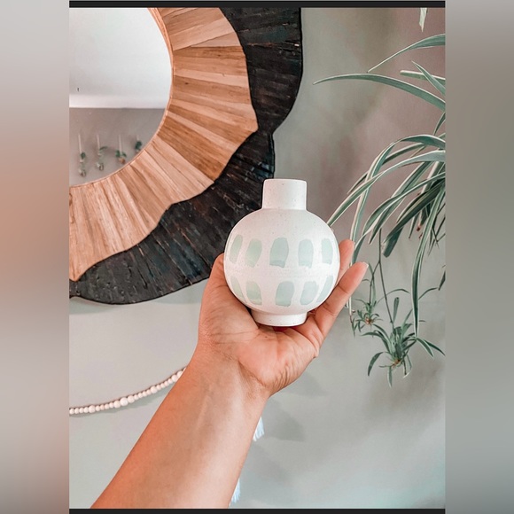 Speckled Propagation Ceramic Vessel - Picture 4 of 5